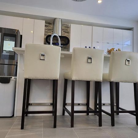 5 Star Home Ottawa Buitenkant foto